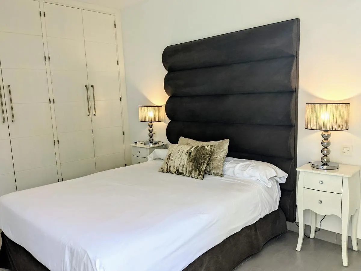 Coral Beach Aparthotel Marbella 4*,