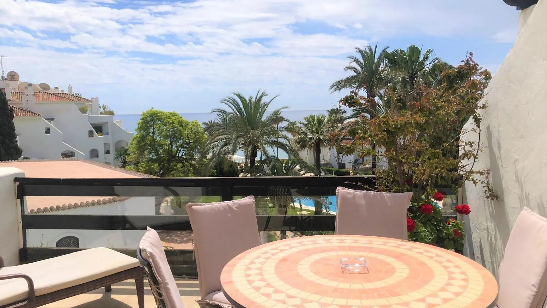 Coral Beach Aparthotel Marbella Apartment