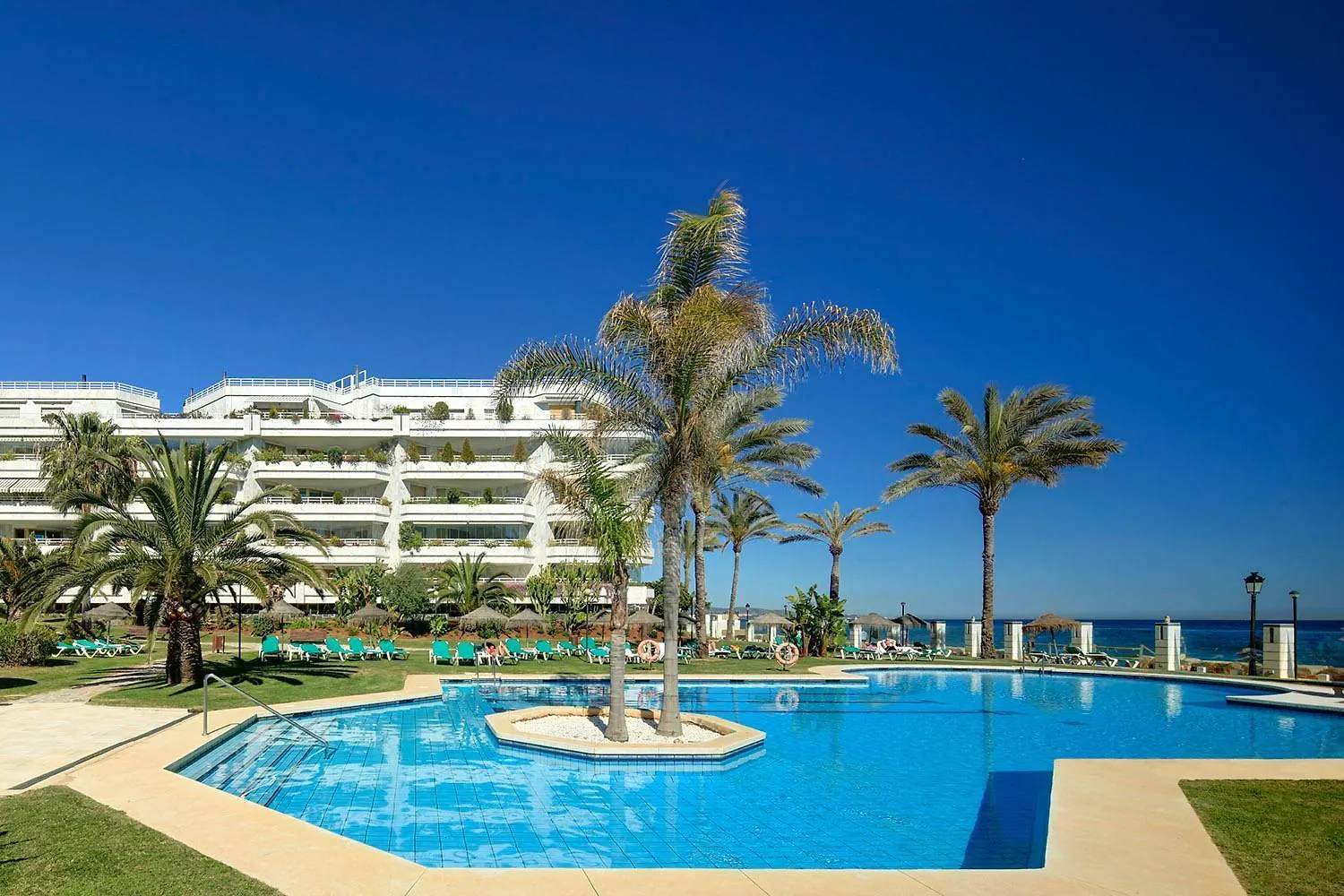 Coral Beach Aparthotel Marbella 4*,