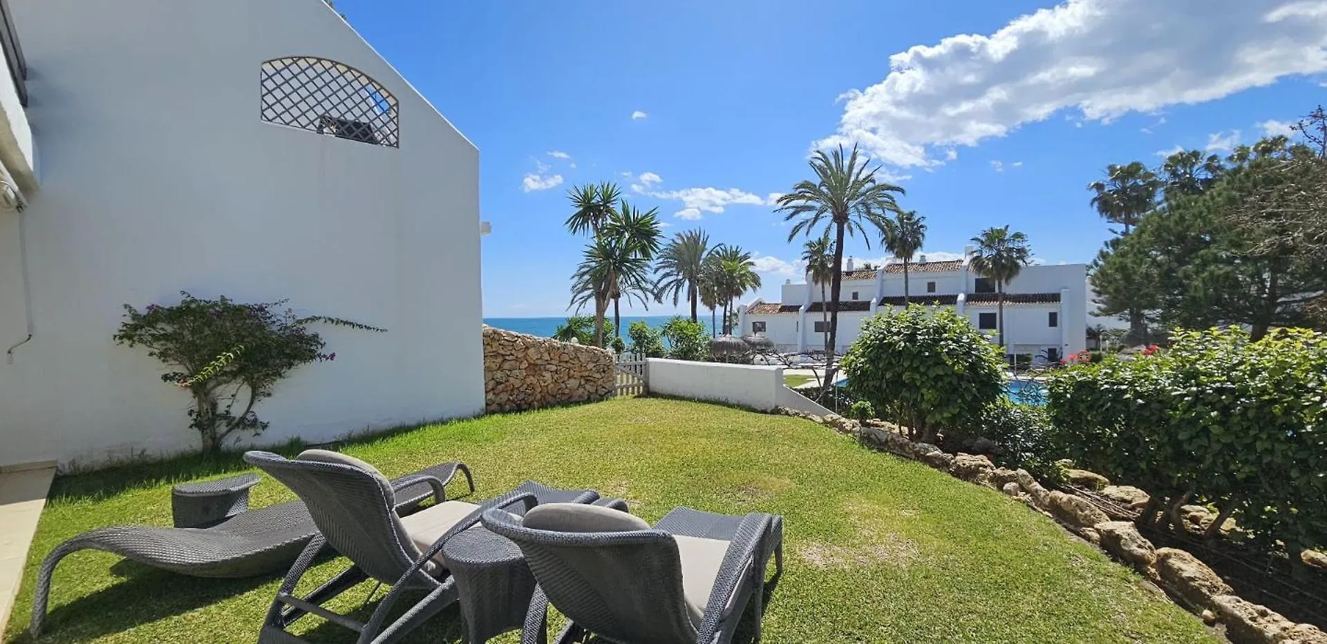 Coral Beach Aparthotel Marbella Apartment